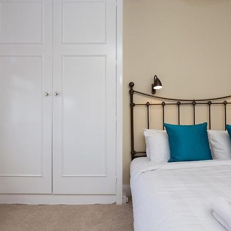 Quaint 2 Bedroom Flat - 9 Minutes Walk To Vauxhall Tube 伦敦 外观 照片