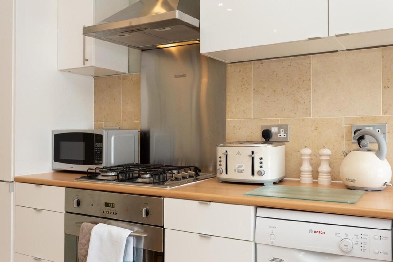 Quaint 2 Bedroom Flat - 9 Minutes Walk To Vauxhall Tube 伦敦 外观 照片