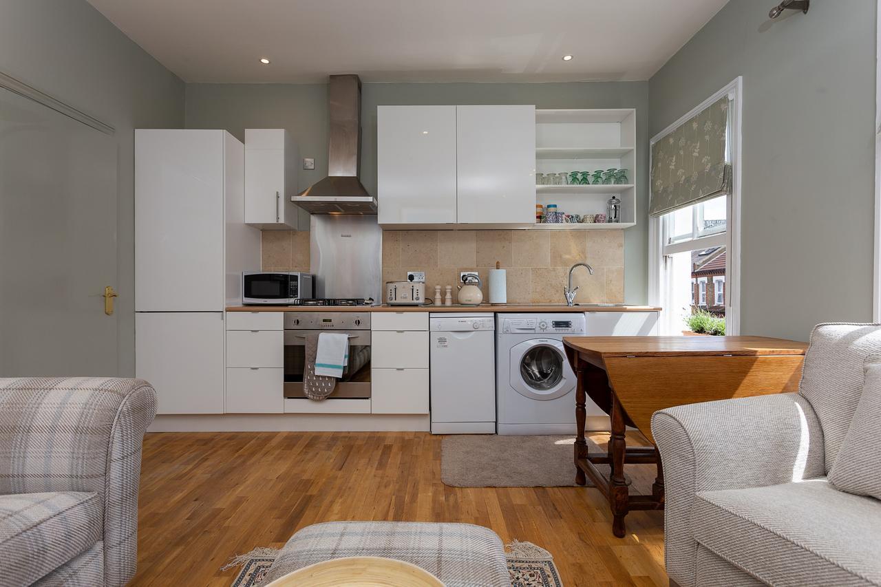 Quaint 2 Bedroom Flat - 9 Minutes Walk To Vauxhall Tube 伦敦 外观 照片
